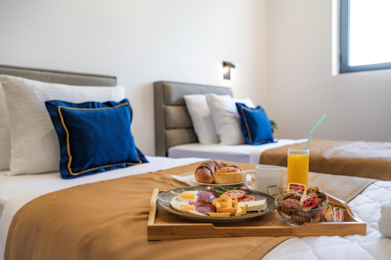 Hotel Lajka Luxury อุลซิน ภายนอก รูปภาพ