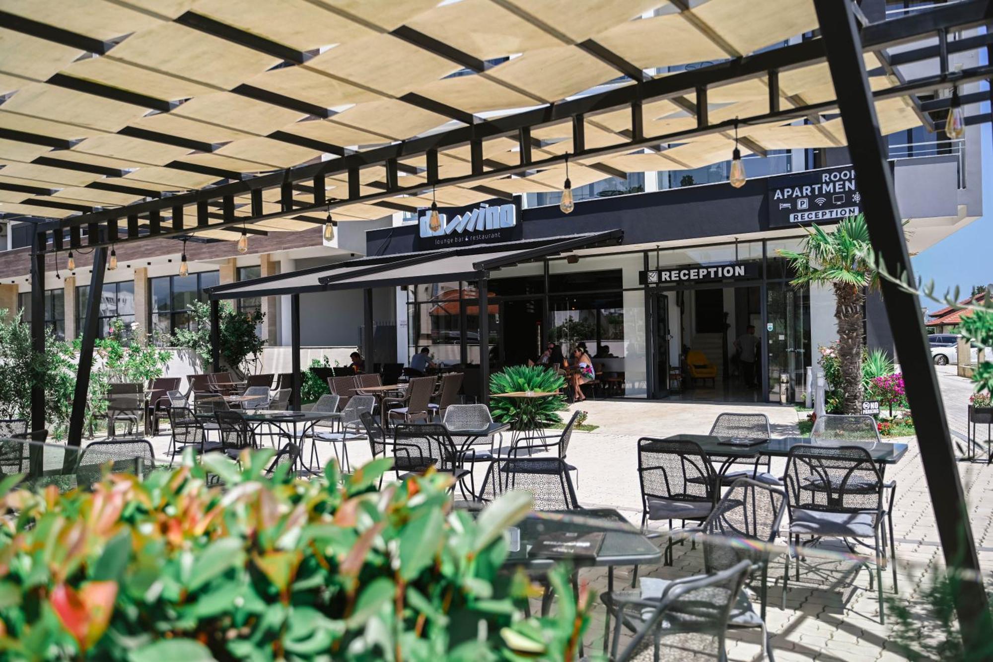 Hotel Lajka Luxury อุลซิน ภายนอก รูปภาพ