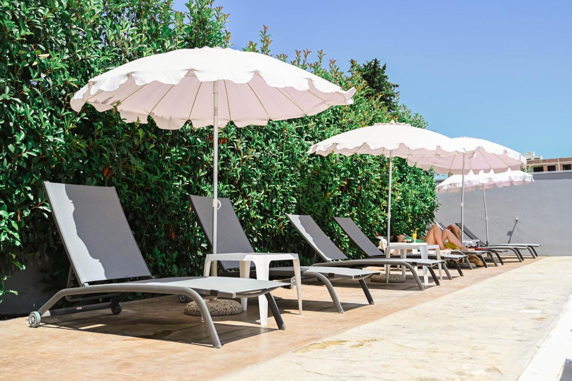 Hotel Lajka Luxury อุลซิน ภายนอก รูปภาพ