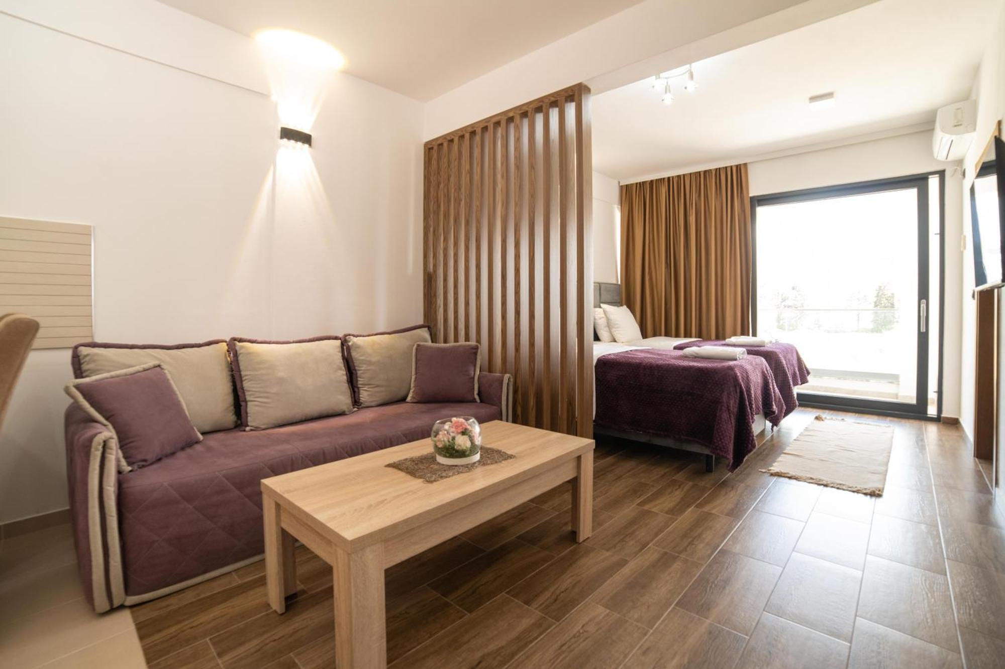 Hotel Lajka Luxury อุลซิน ภายนอก รูปภาพ