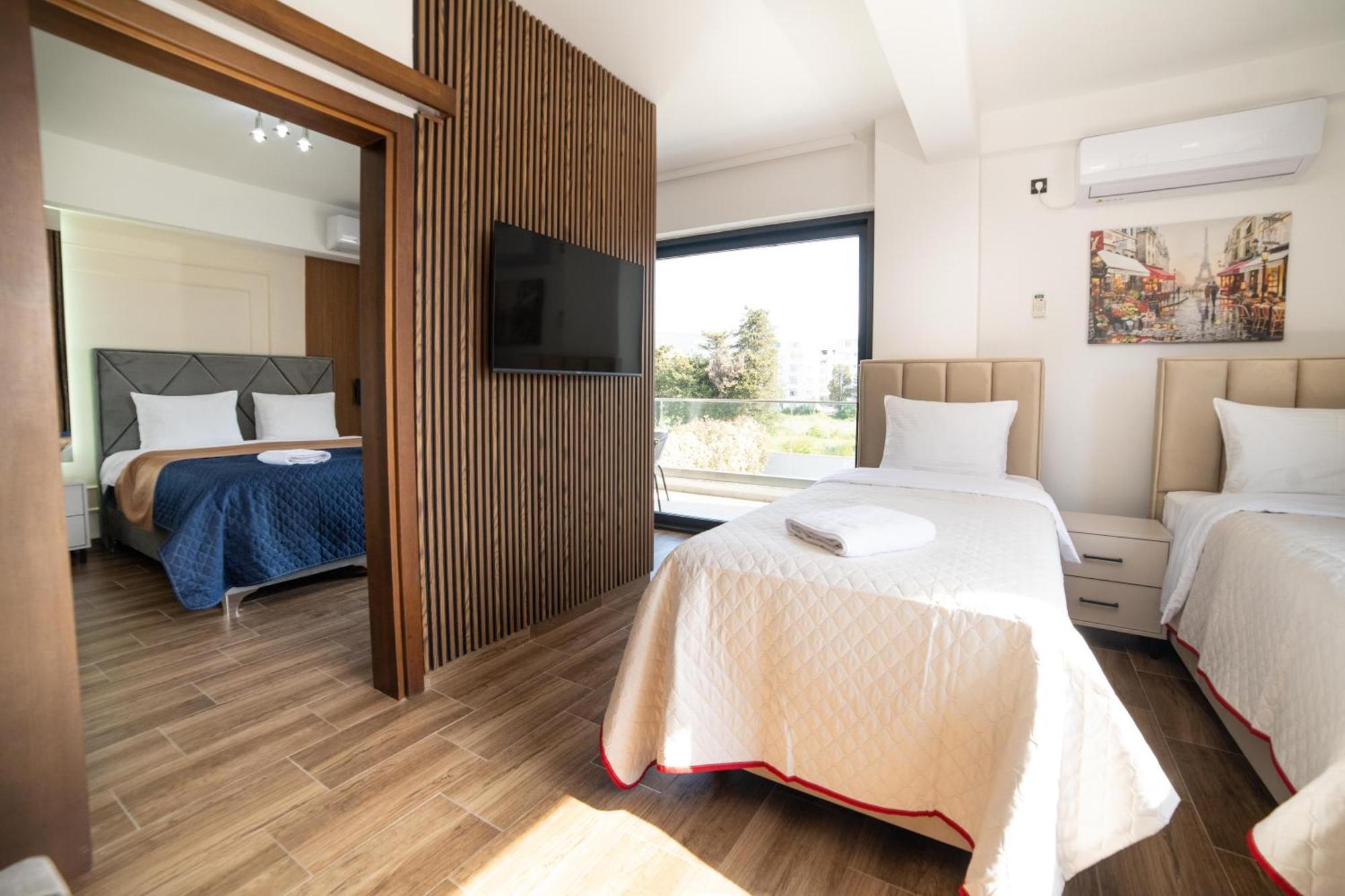 Hotel Lajka Luxury อุลซิน ภายนอก รูปภาพ